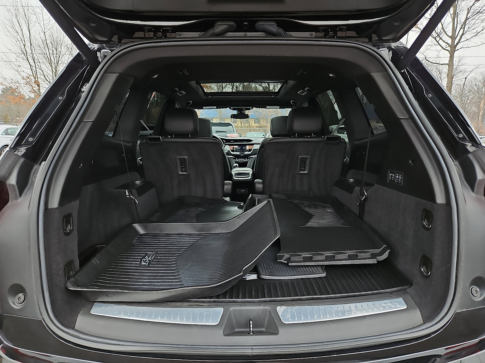 Certified 2024 Cadillac XT6 Premium Luxury image 29