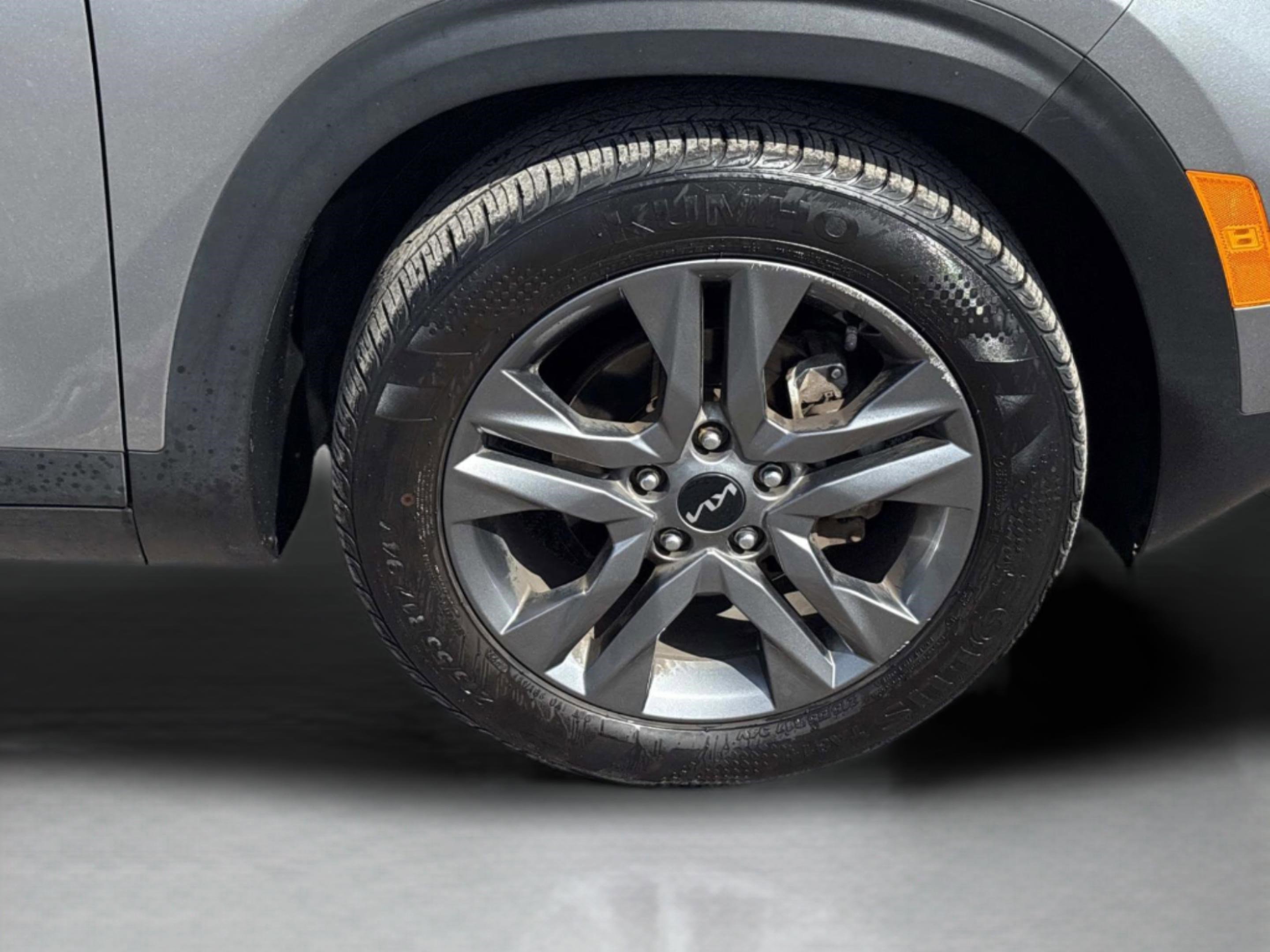 Used 2023 Kia Seltos S image 9