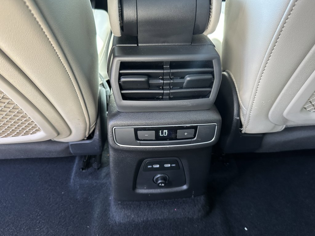 Used 2024 Audi Q4 e-tron Premium w/ Convenience Package image 36