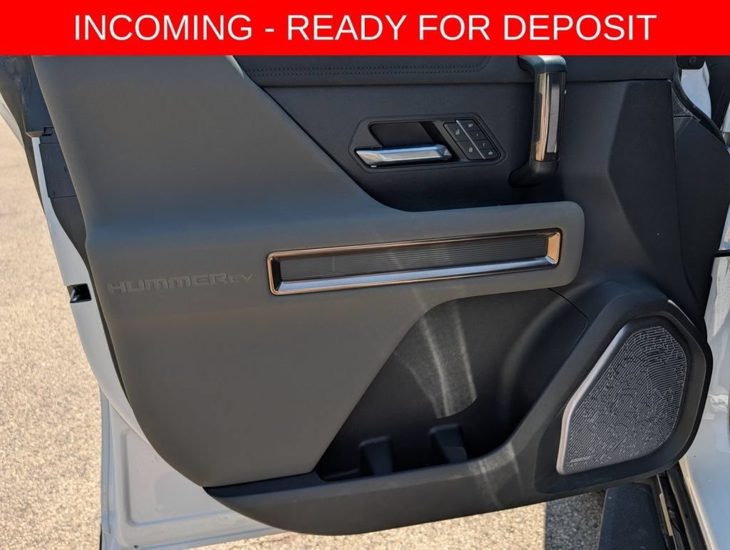 Used 2024 GMC Hummer EV 3X AWD/4WD image 32