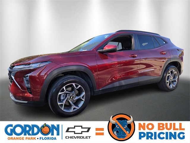 Used 2025 Chevrolet Trax LT image 1