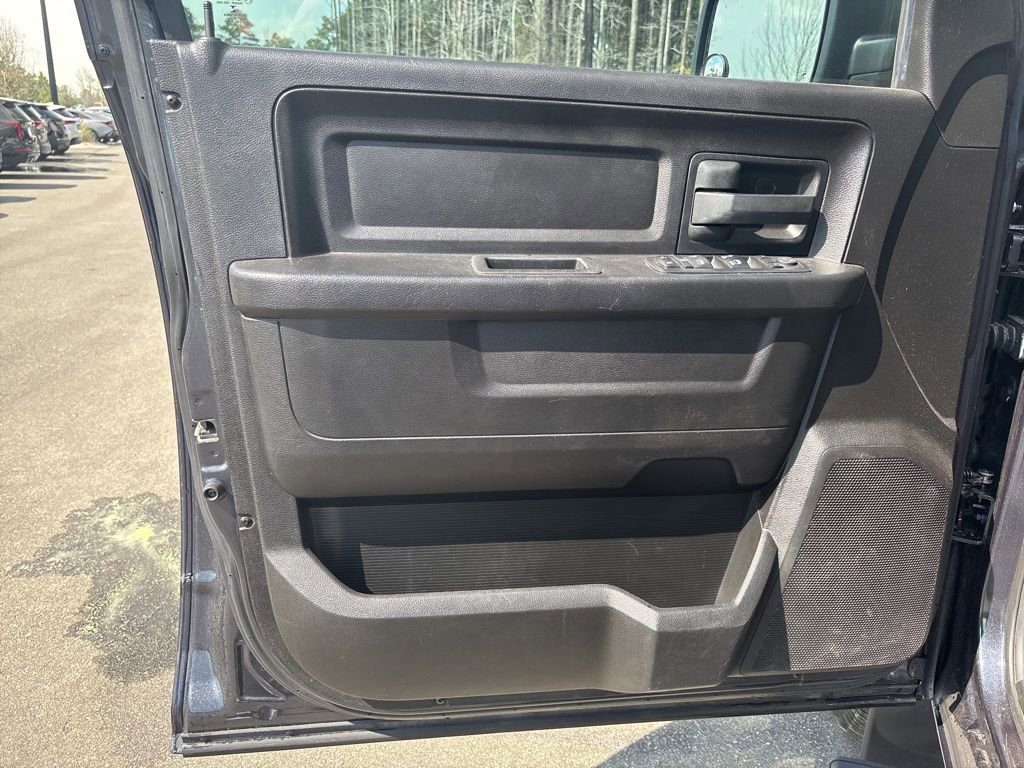 Used 2019 RAM 1500 Express w/ Express Value Package image 33