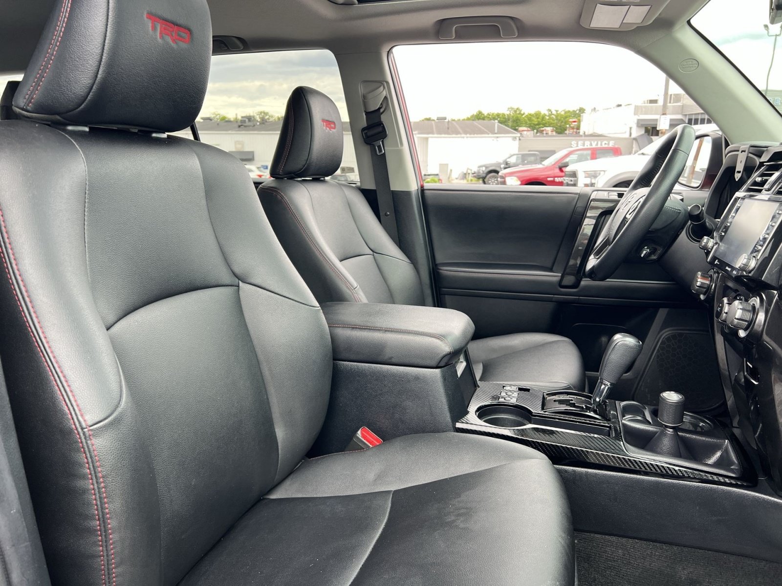 Used 2020 Toyota 4Runner Venture w/ Moonroof Package AWD/4WD image 30