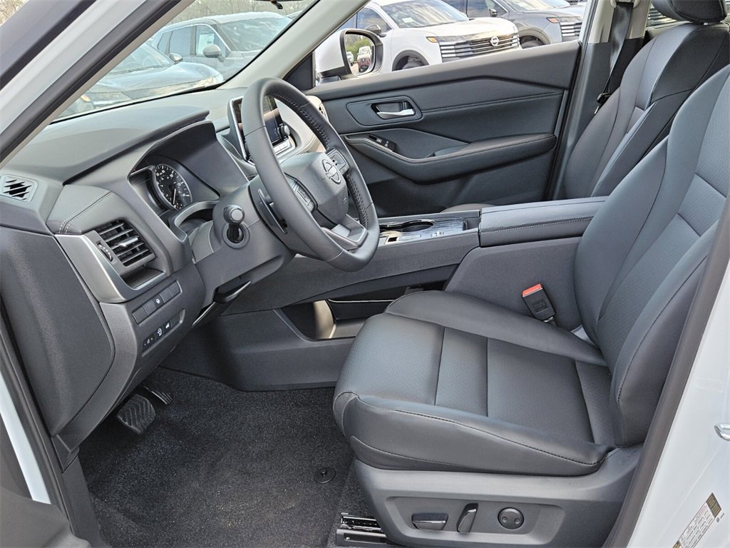 New 2026 Nissan Rogue SV w/ SV Premium Package image 3