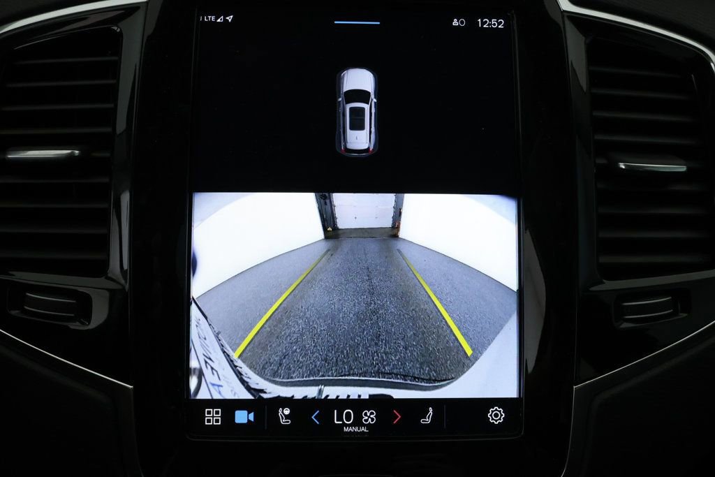 Used 2024 Volvo XC90 T8 Plus w/ Protection Package Premier image 16