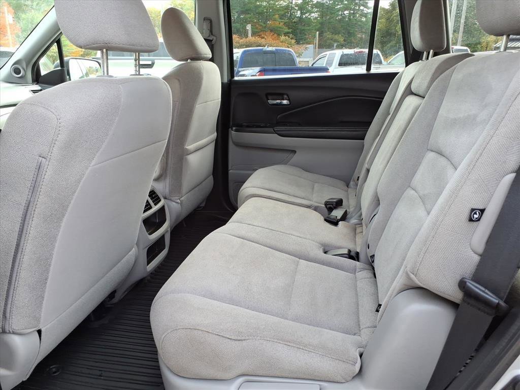 Used 2020 Honda Pilot LX image 13