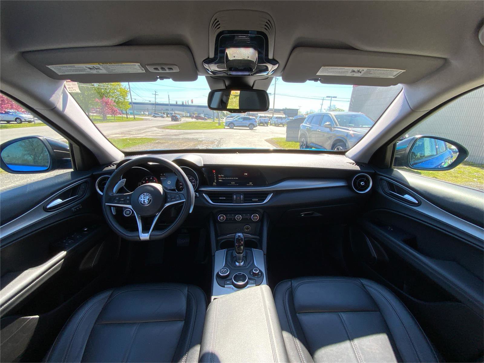 Used 2019 Alfa Romeo Stelvio Ti w/ TI Performance Package AWD/4WD image 32