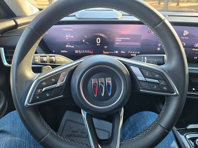 Used 2025 Buick Envision Preferred image 19