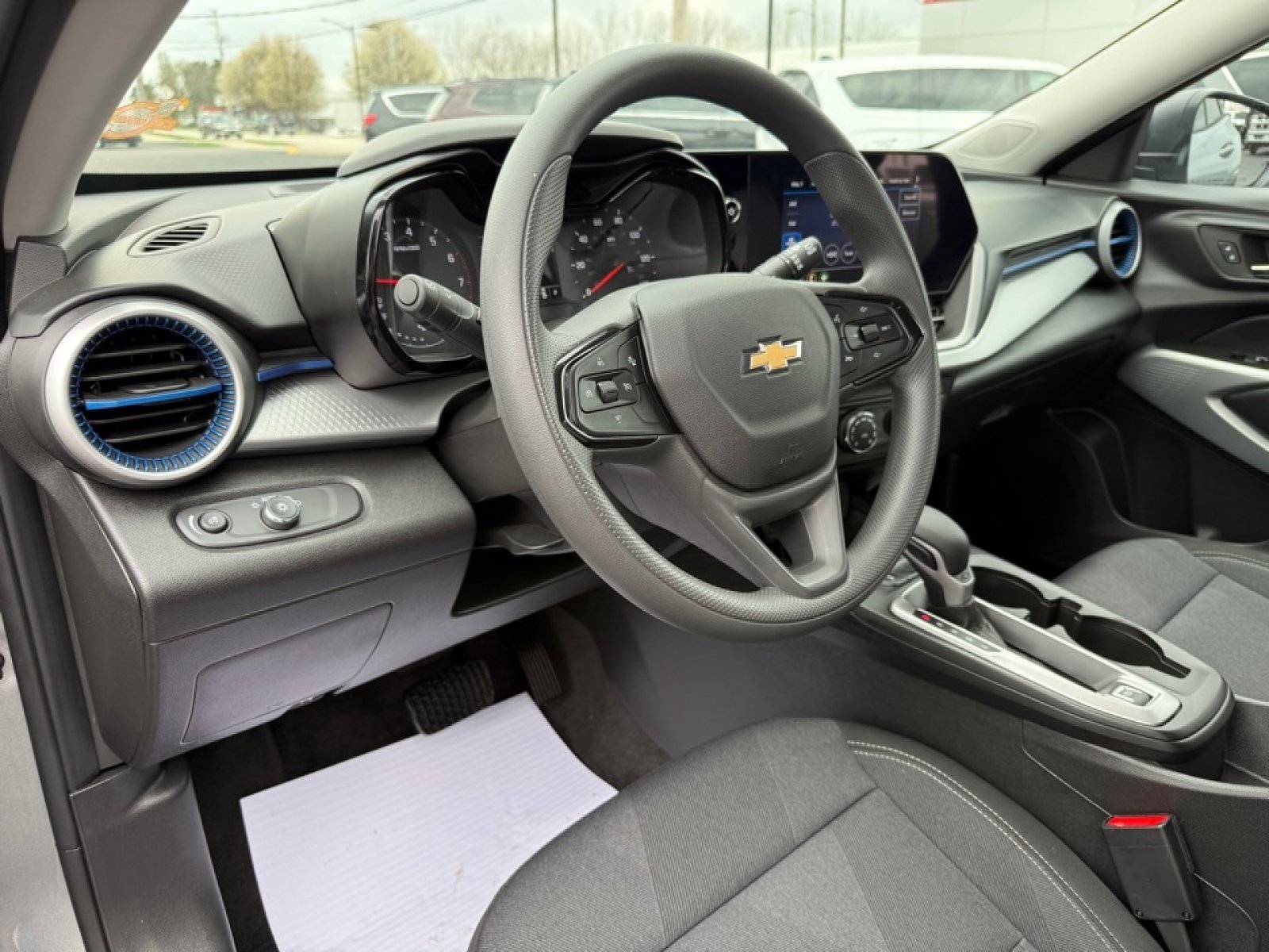 Used 2026 Chevrolet Trax LS w/ Driver Confidence Package FWD image 17