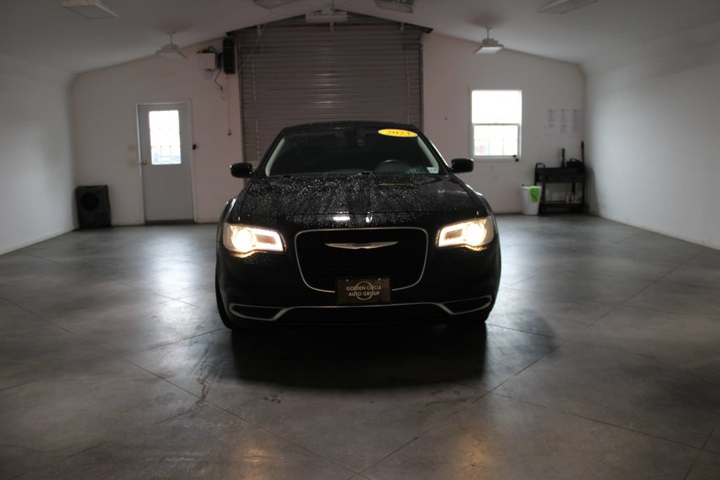 Used 2023 Chrysler 300 Touring AWD/4WD image 48