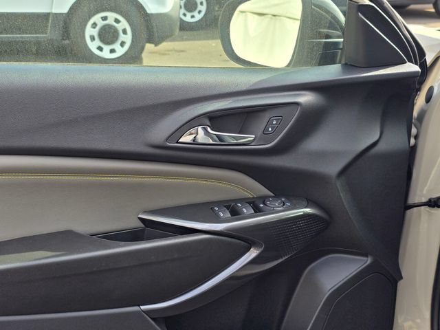 New 2026 Chevrolet Trax ACTIV FWD image 22