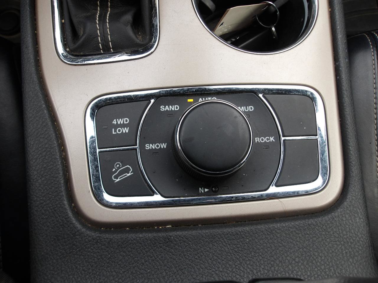 Used 2017 Jeep Grand Cherokee Limited w/ Luxury Group II image 21