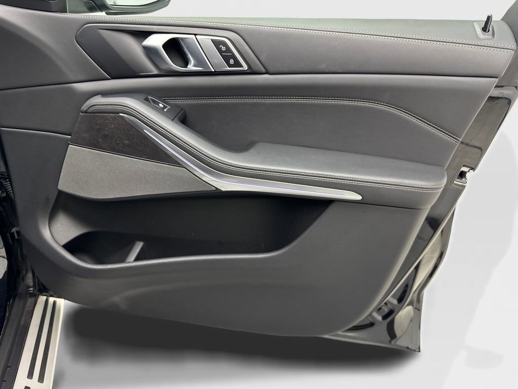 Used 2025 BMW X5 sDrive40i image 49