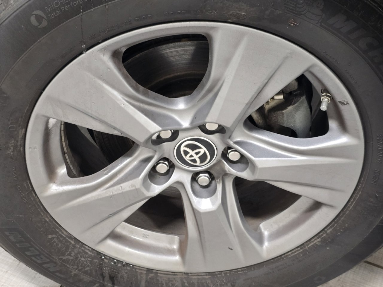 Certified 2022 Toyota RAV4 LE image 6