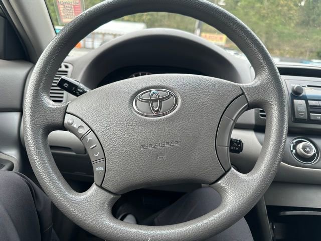 Used 2005 Toyota Camry FWD image 13