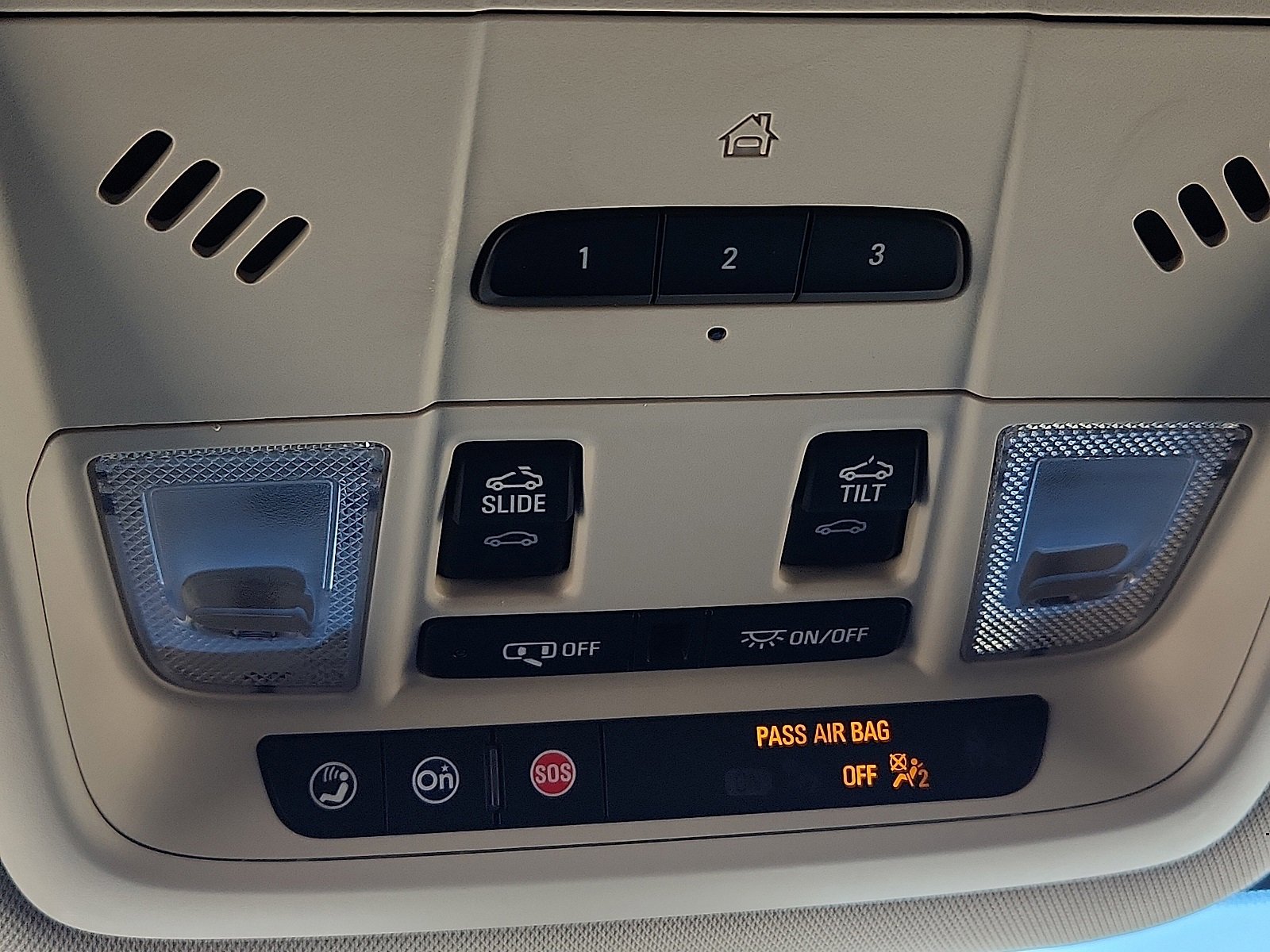 Used 2023 GMC Acadia Denali w/ Black Diamond Edition image 22