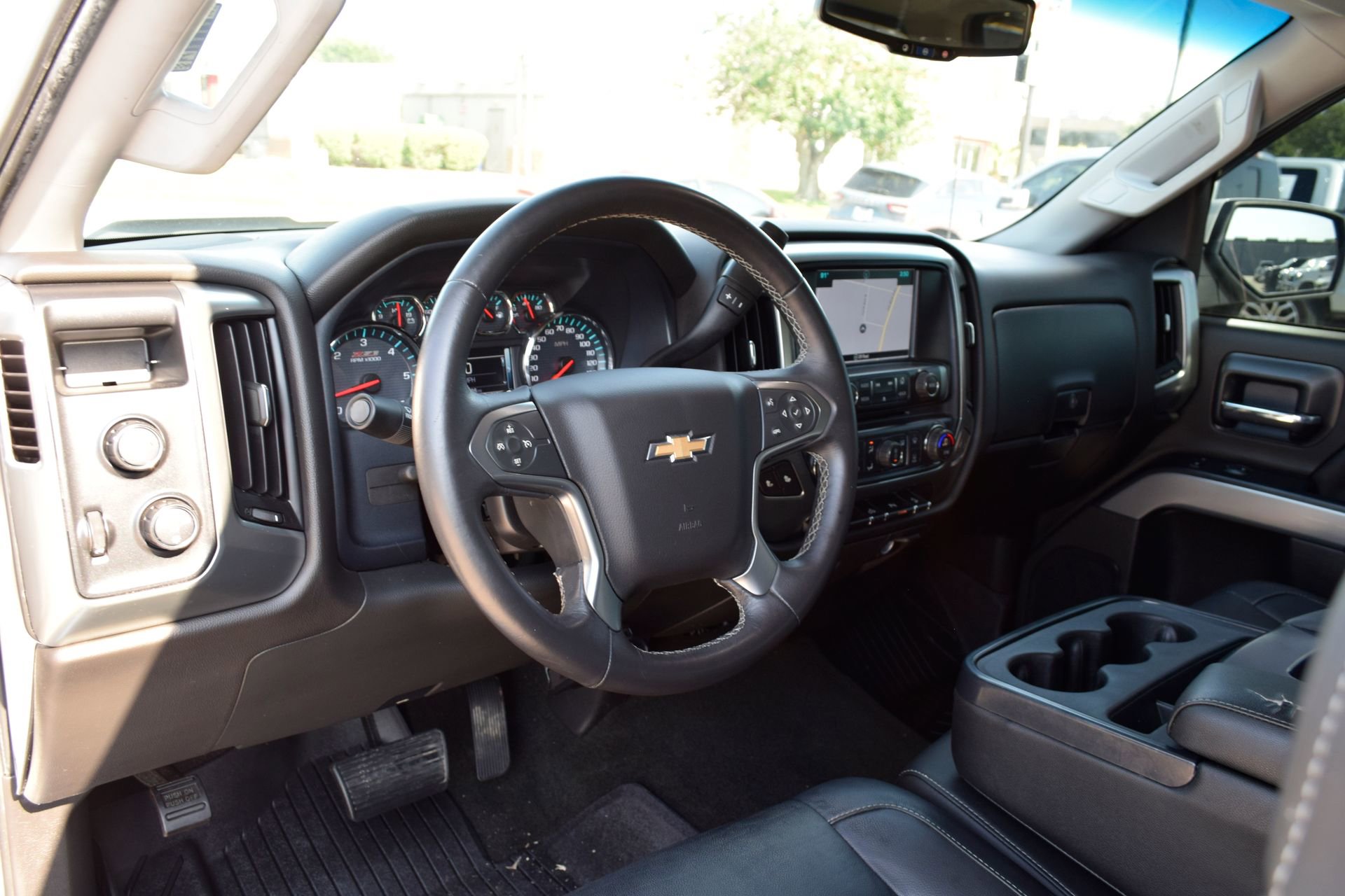 Used 2018 Chevrolet Silverado 1500 LT w/ All Star Edition AWD/4WD image 17