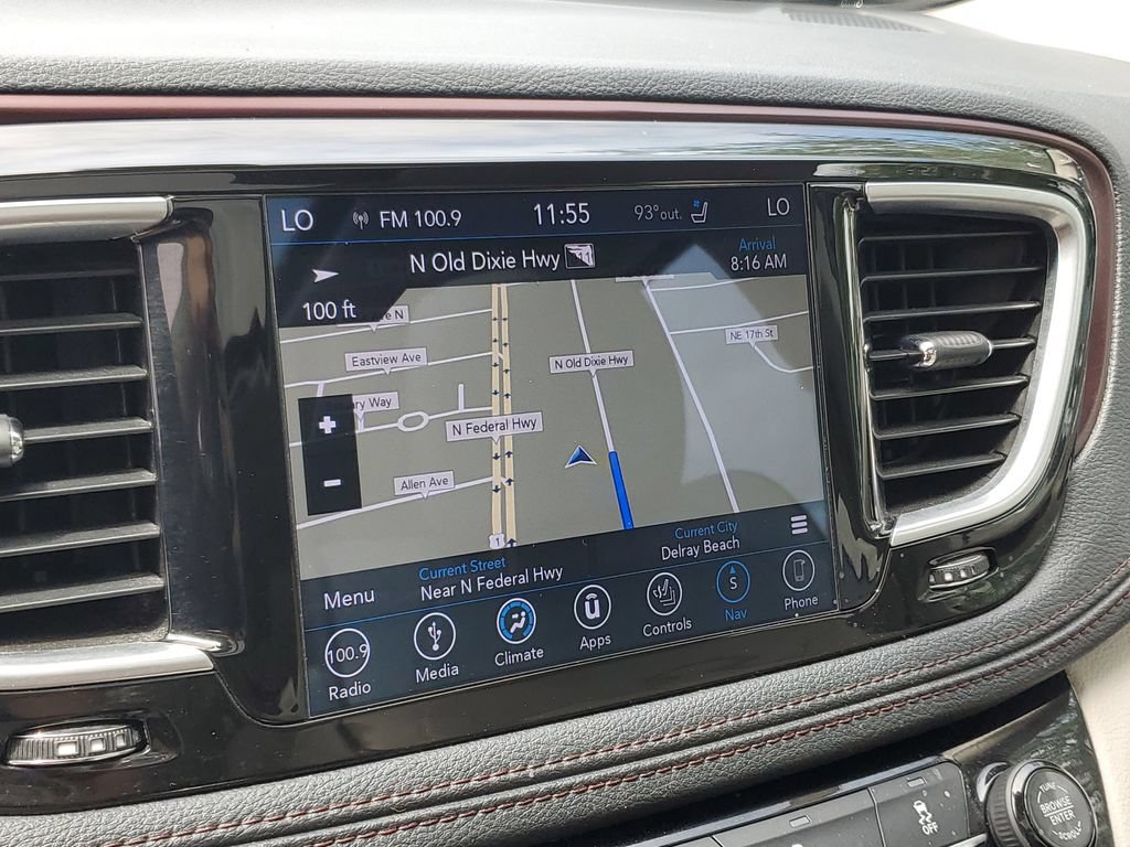 Used 2019 Chrysler Pacifica Limited FWD image 29