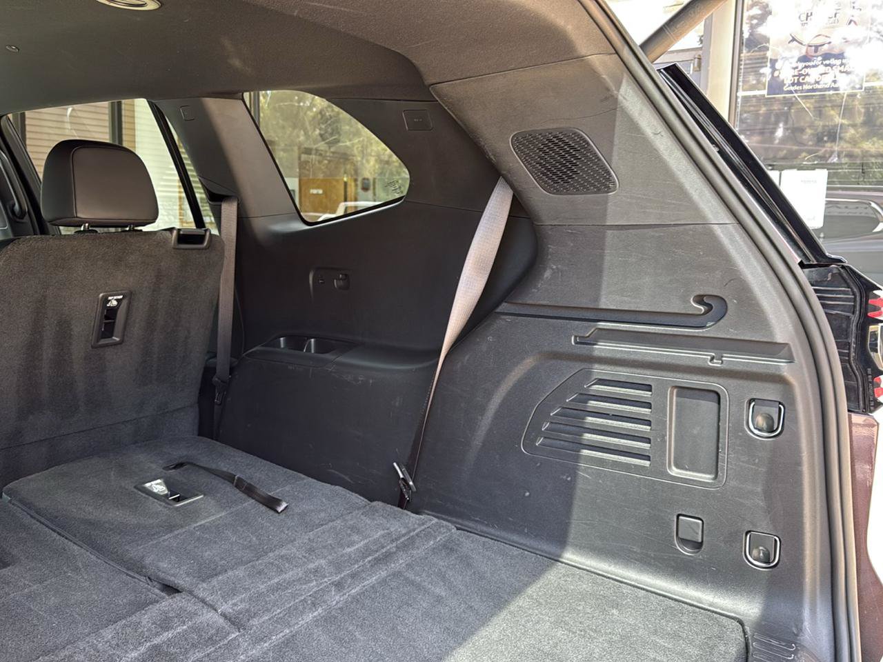 Used 2024 GMC Acadia Elevation AWD/4WD image 23