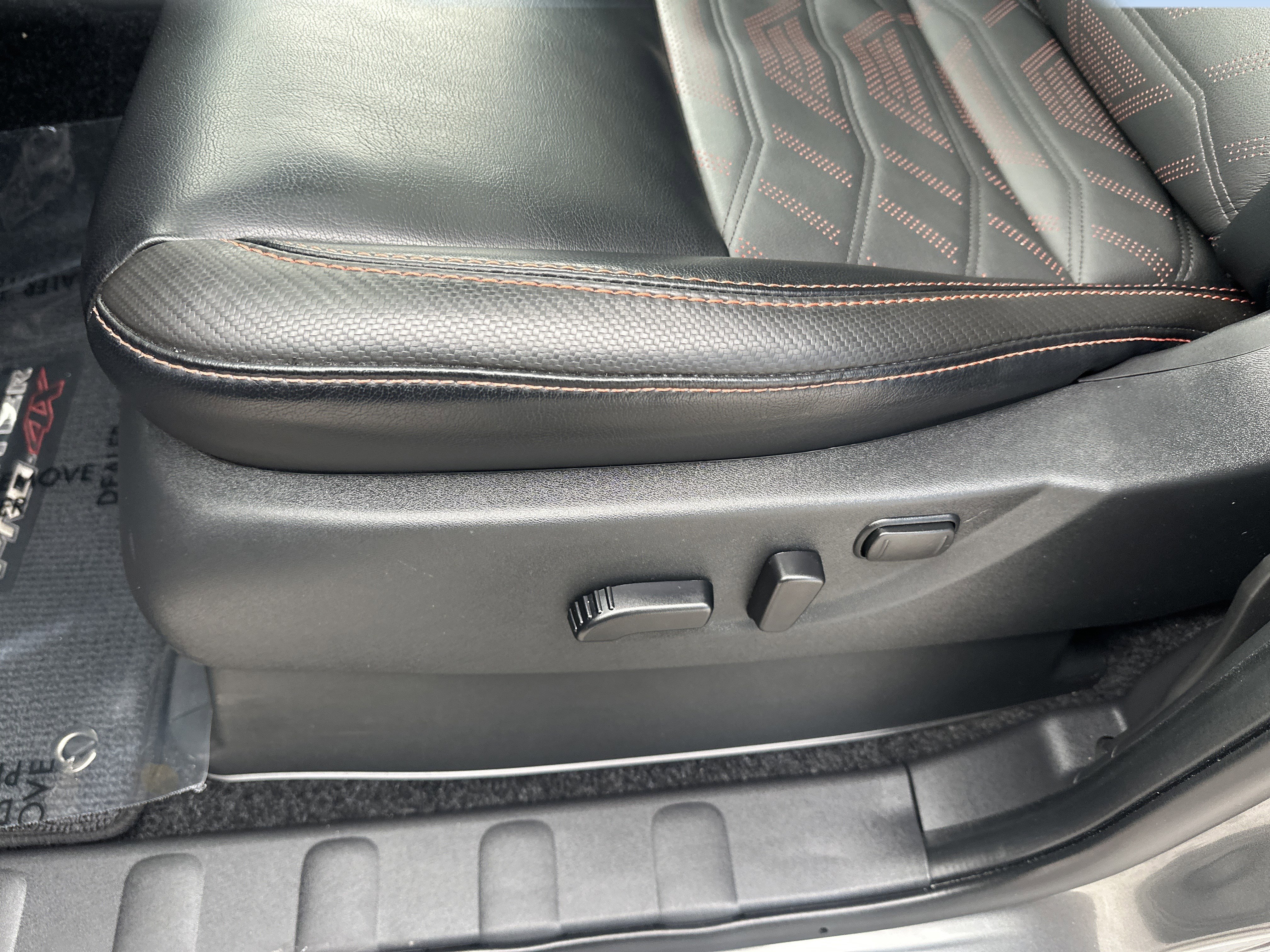 Used 2025 Nissan Frontier PRO-4X w/ Pro Premium Package image 14