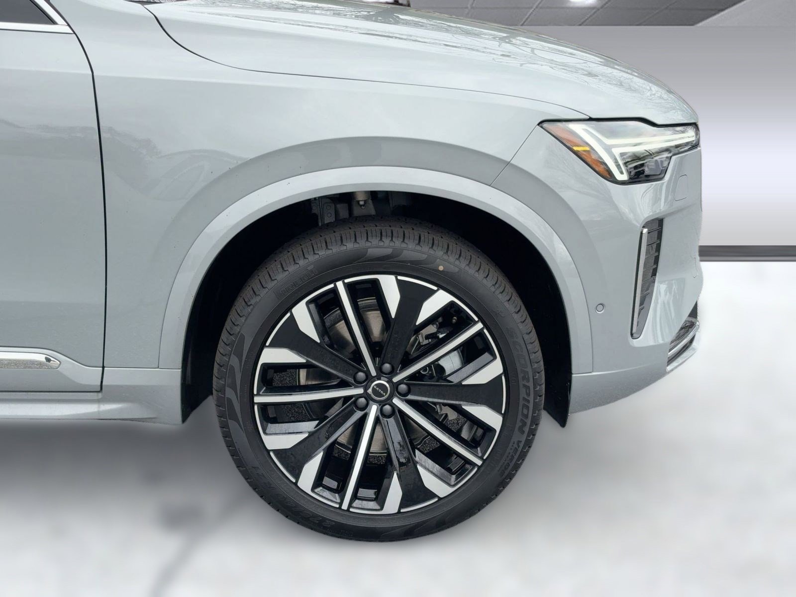 New 2026 Volvo XC90 B6 Ultra image 12