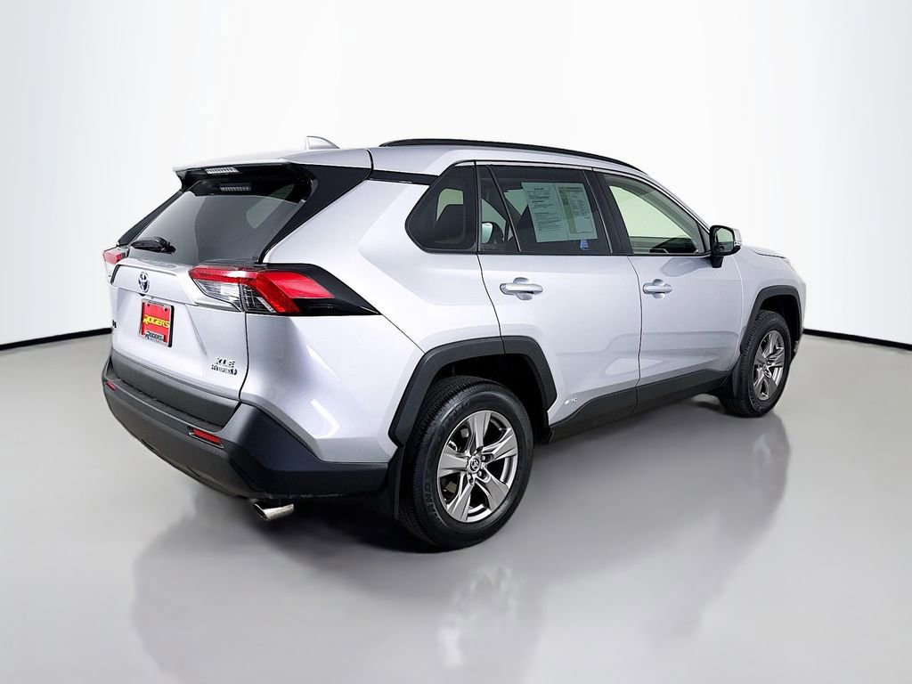 Used 2023 Toyota RAV4 XLE w/ Convenience Package image 8