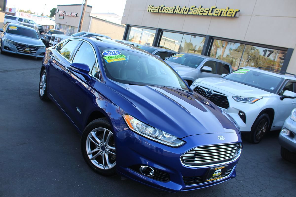 Used 2016 Ford Fusion Energi Titanium FWD image 38