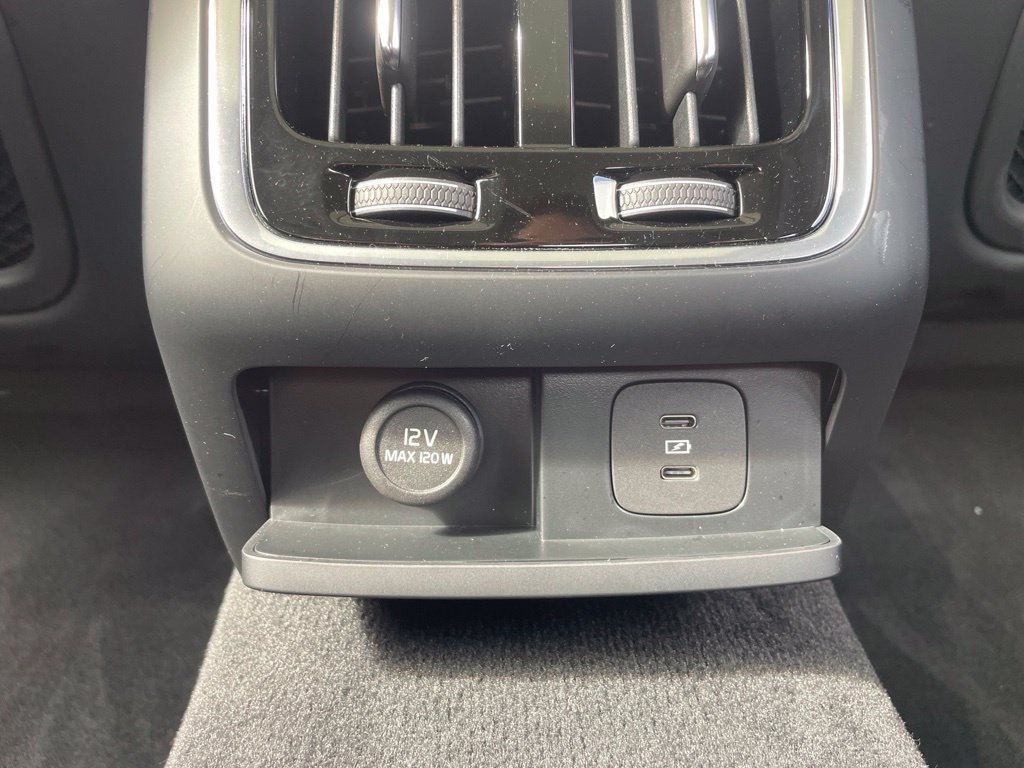 Certified 2025 Volvo S90 B6 Ultra AWD/4WD image 18