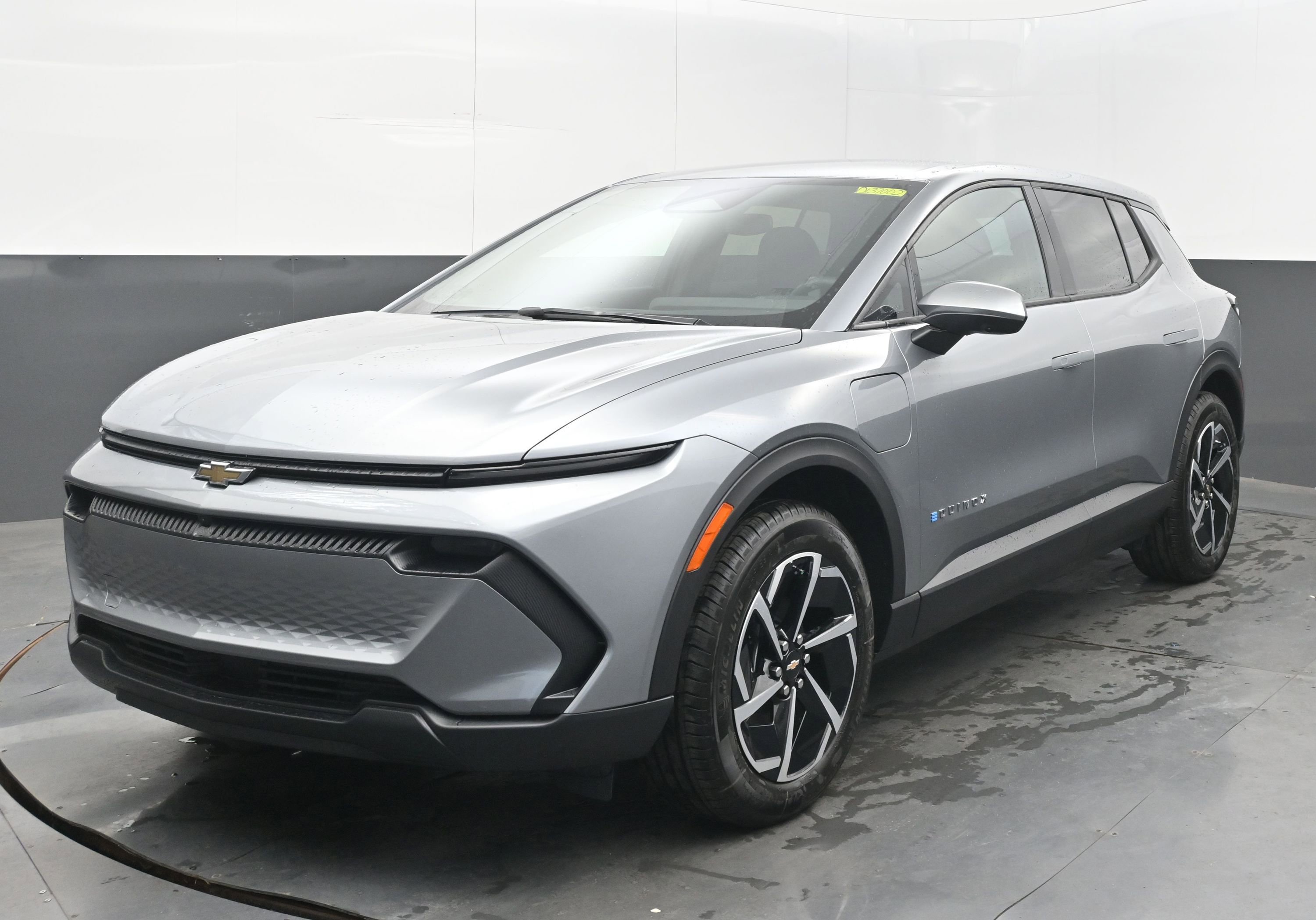 New 2026 Chevrolet Equinox EV LT image 4