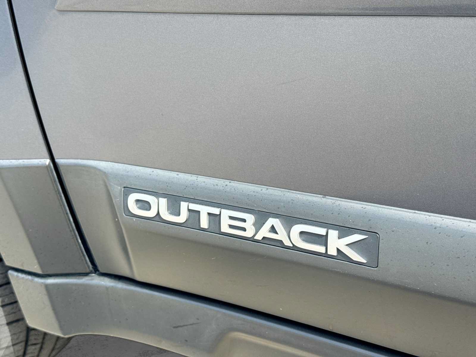 Used 2014 Subaru Outback 3.6R Limited w/ Moonroof Package AWD/4WD image 12