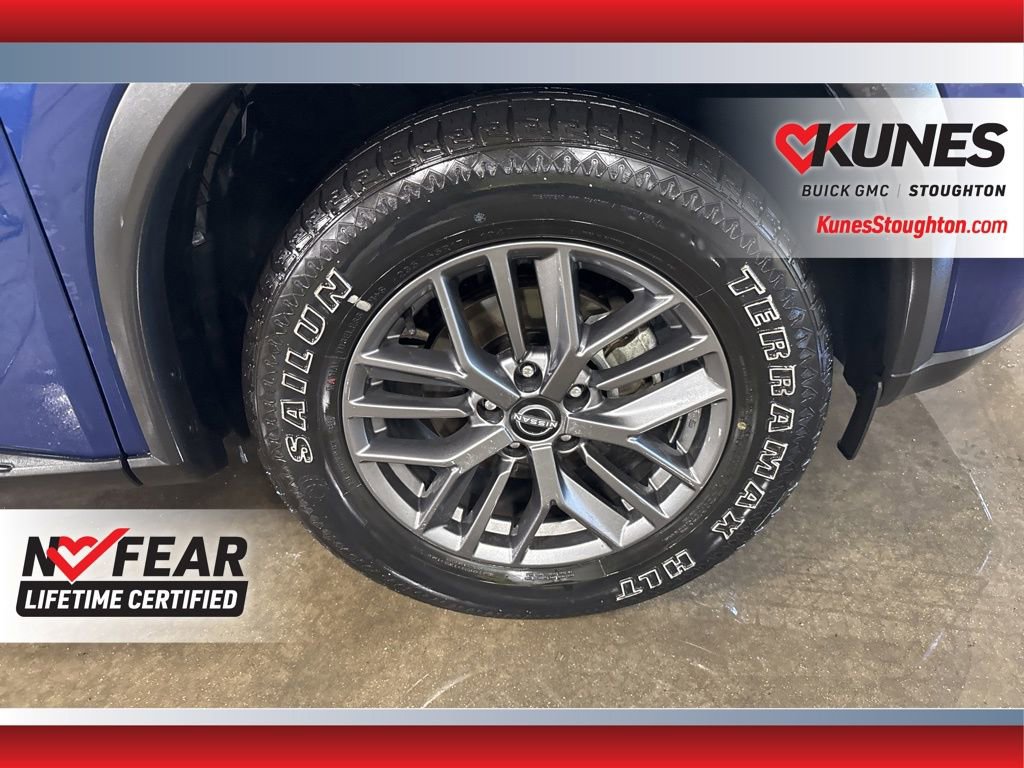 Used 2023 Nissan Rogue S image 15