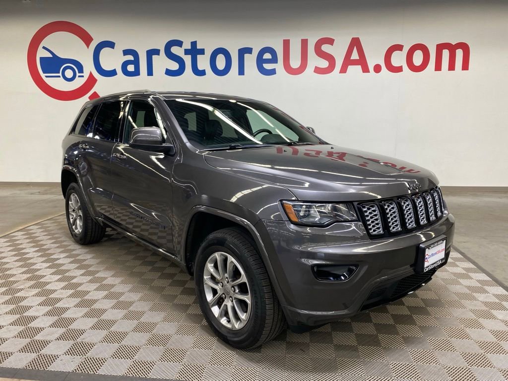 Used 2020 Jeep Grand Cherokee Altitude image 1