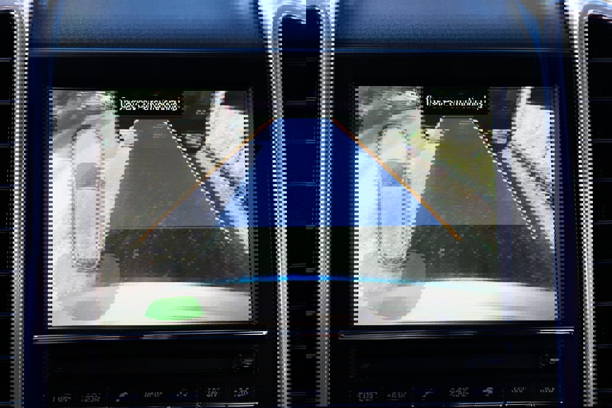 Used 2014 Porsche Cayenne Platinum Edition image 38