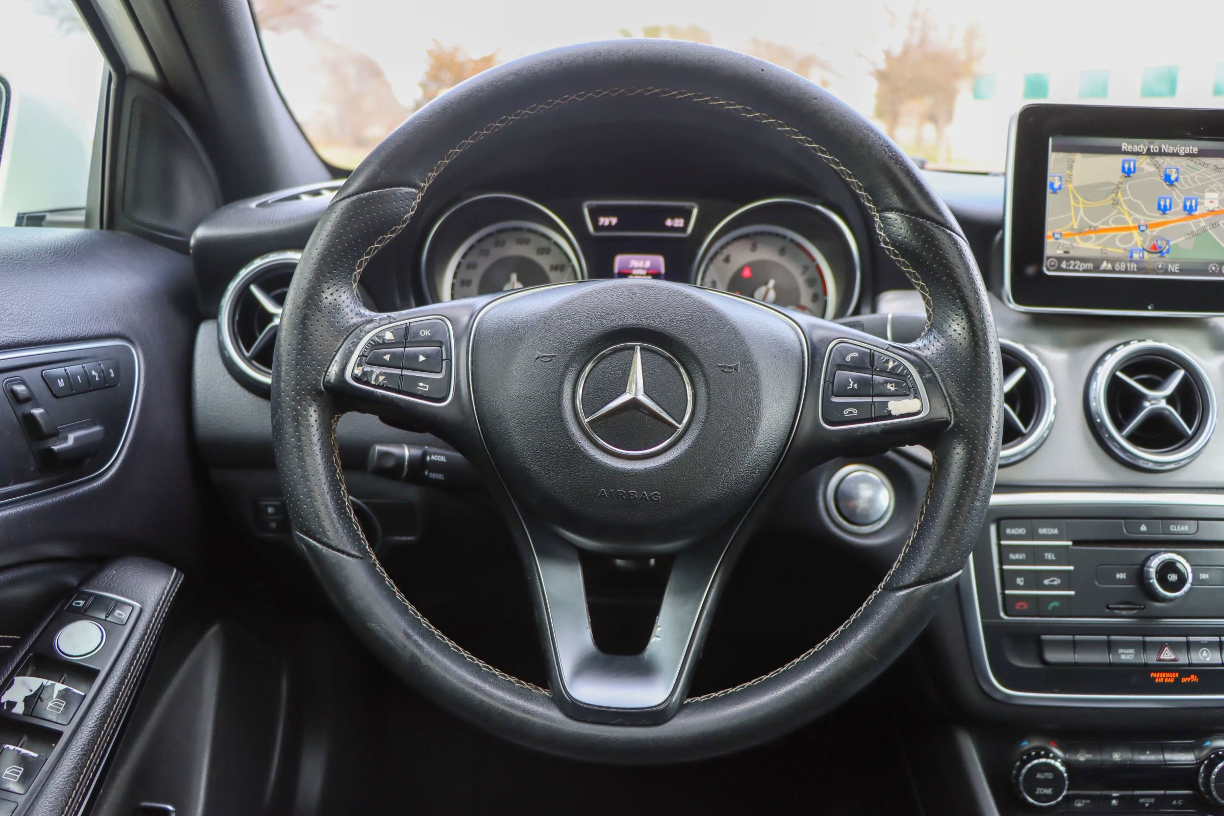 Used 2017 Mercedes-Benz GLA 250 image 28