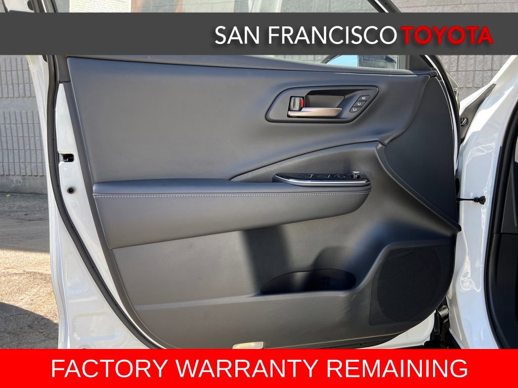 Certified 2025 Toyota Crown Signia image 40