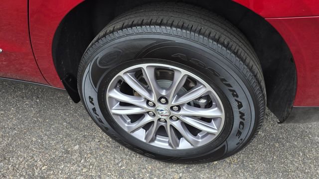 Used 2024 Buick Enclave Premium image 7