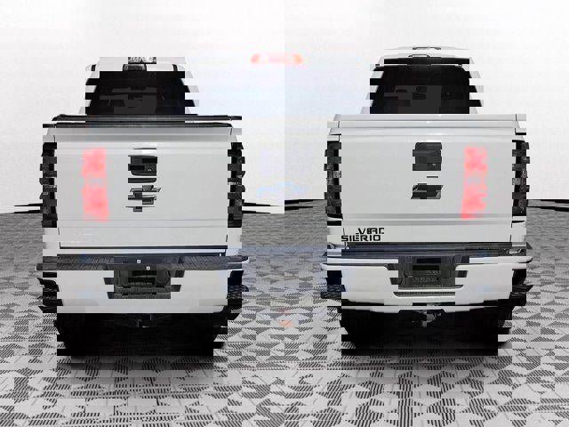 Used 2018 Chevrolet Silverado 1500 Custom w/ Custom Value Package image 5