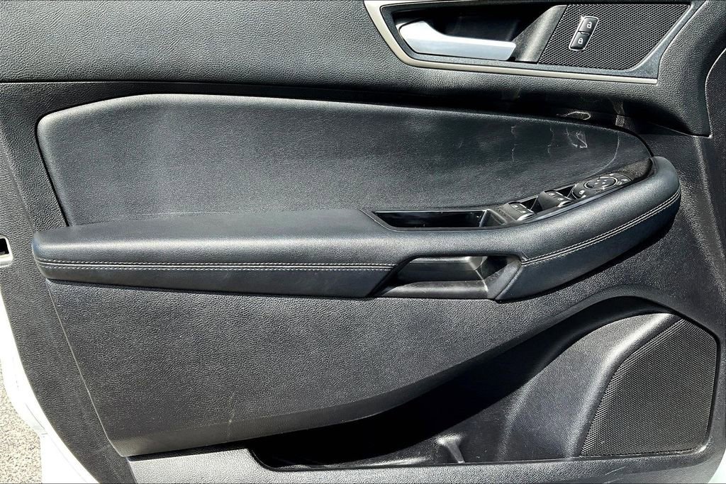 Used 2019 Ford Edge SEL w/ Equipment Group 201A image 21