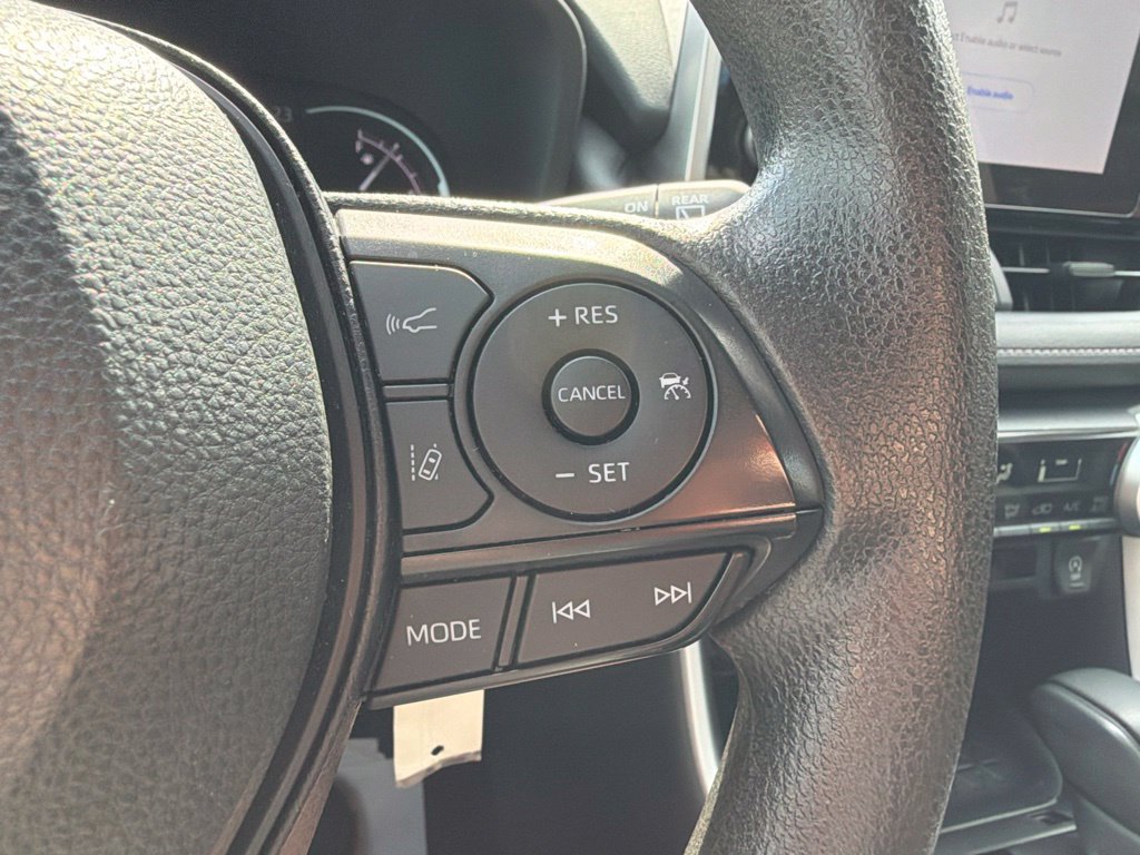 Used 2024 Toyota RAV4 LE FWD image 29