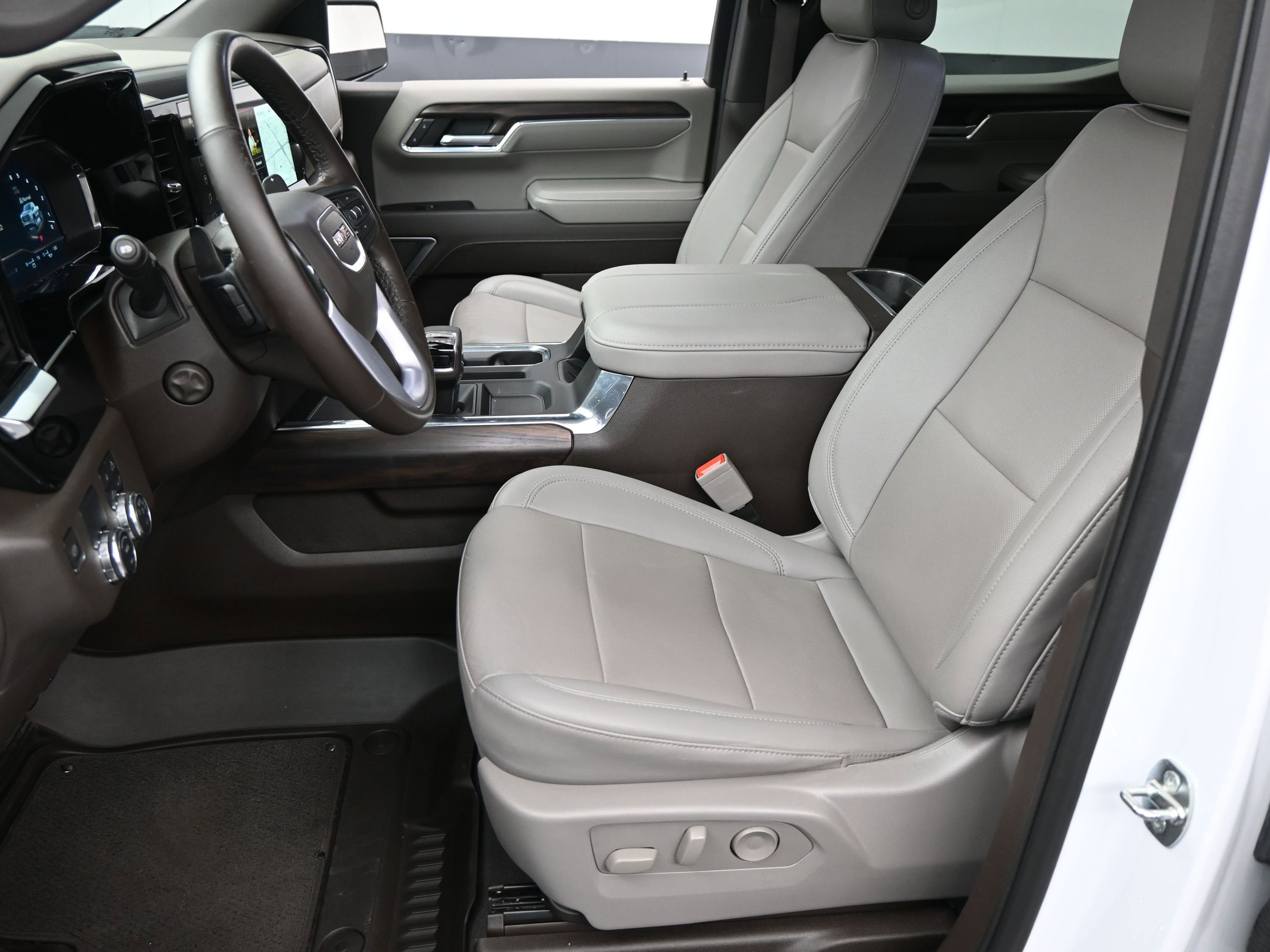 Used 2023 GMC Sierra 1500 SLT w/ SLT Premium Package image 11