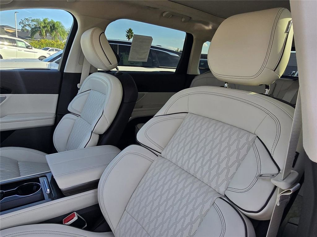 New 2026 Lincoln Nautilus Black Label AWD/4WD image 15