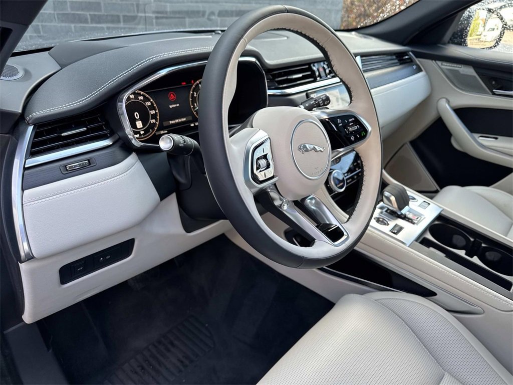 New 2026 Jaguar F-PACE R-Dynamic S image 20