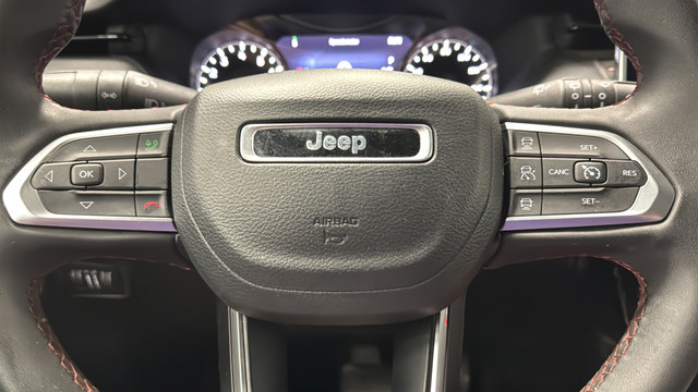 Used 2023 Jeep Compass Trailhawk w/ Trailer Tow Group AWD/4WD image 14