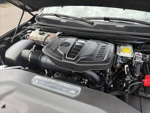 Certified 2025 Jeep Grand Wagoneer L Series III w/ Rear Seat Video Group 1 AWD/4WD image 23