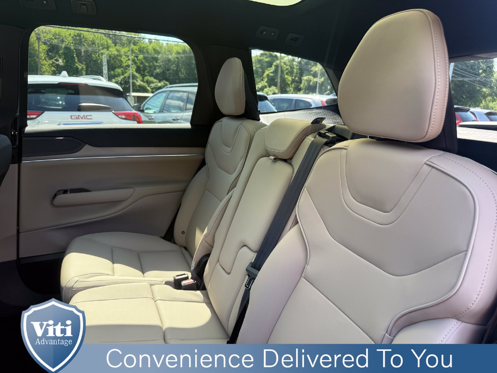 New 2026 Volvo EX90 Plus AWD/4WD image 14