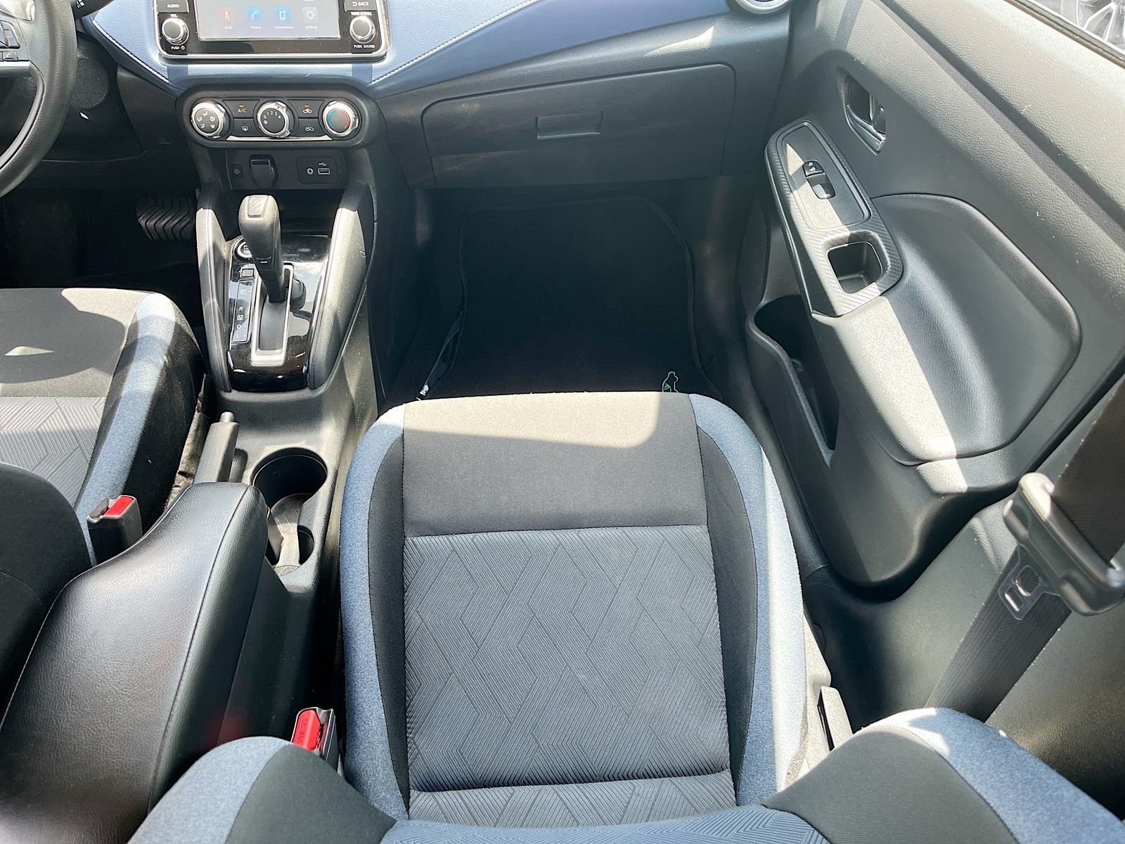 Used 2023 Nissan Versa SV w/ Trunk Package FWD image 21