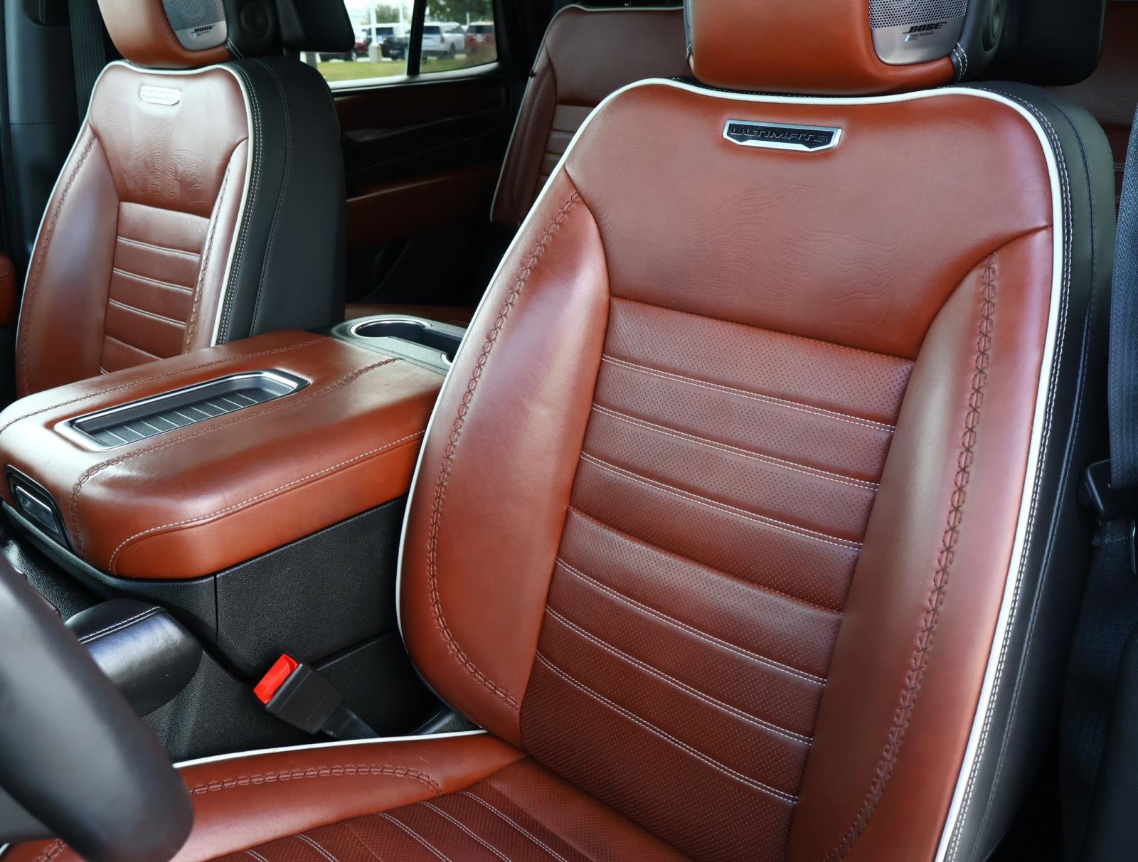 Used 2023 GMC Yukon Denali Ultimate image 16