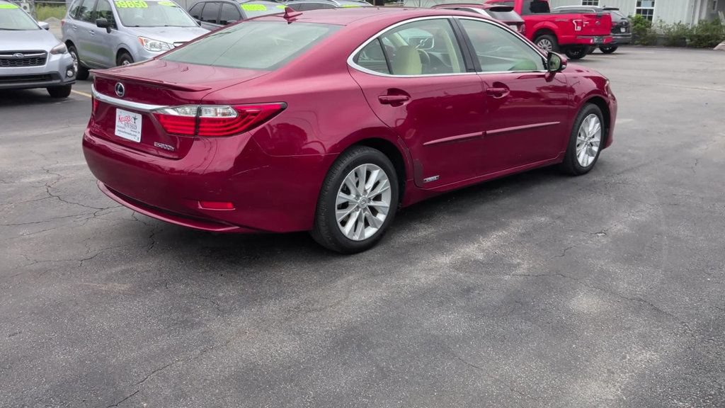 Used 2014 Lexus ES 300h w/ Luxury Package w/Bamboo Trim FWD image 8