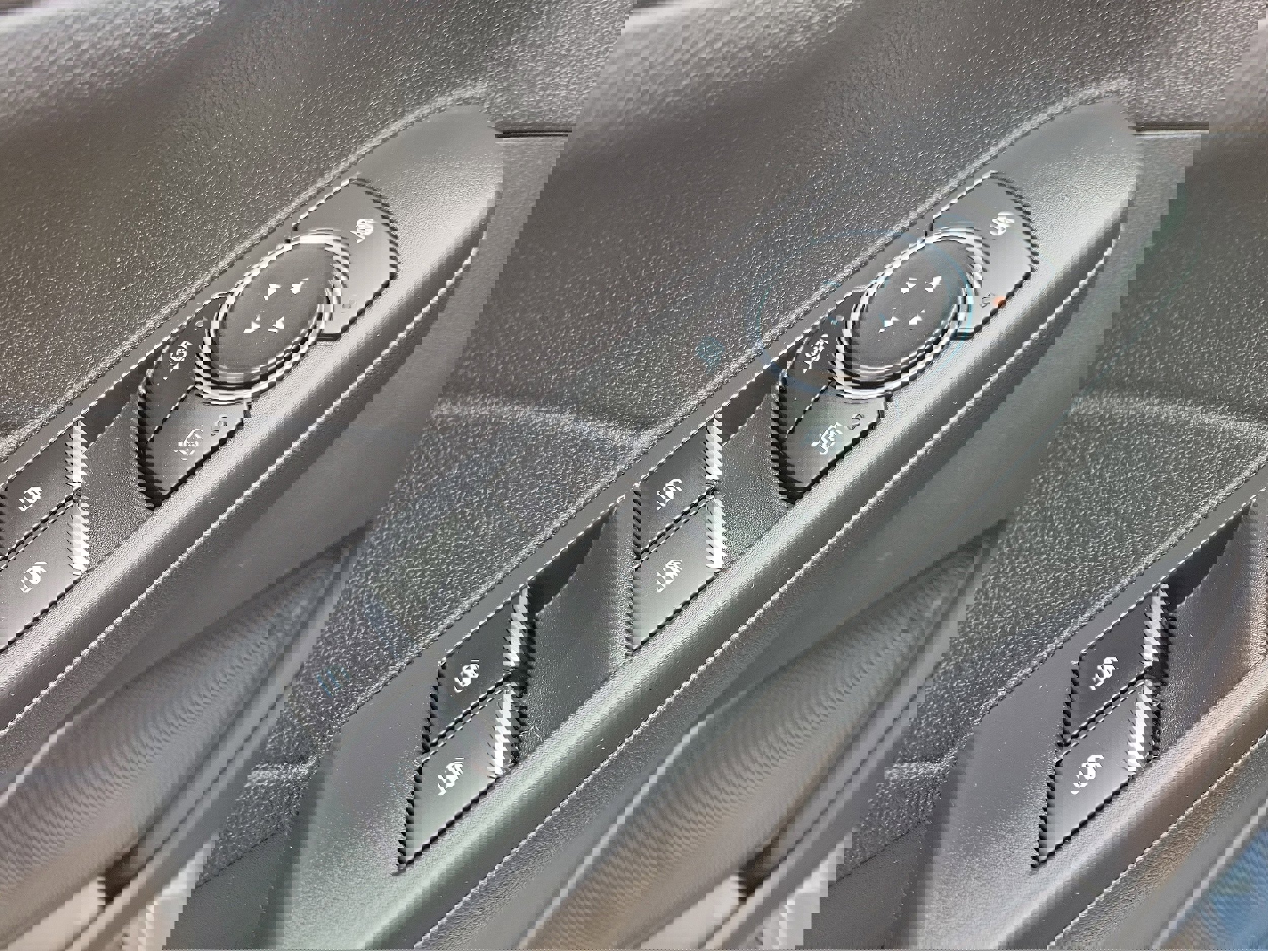 Used 2023 Ford Escape Active image 18