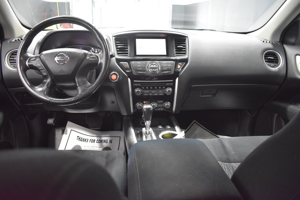 Used 2016 Nissan Pathfinder SV w/ SV Cold Weather Package AWD/4WD image 13